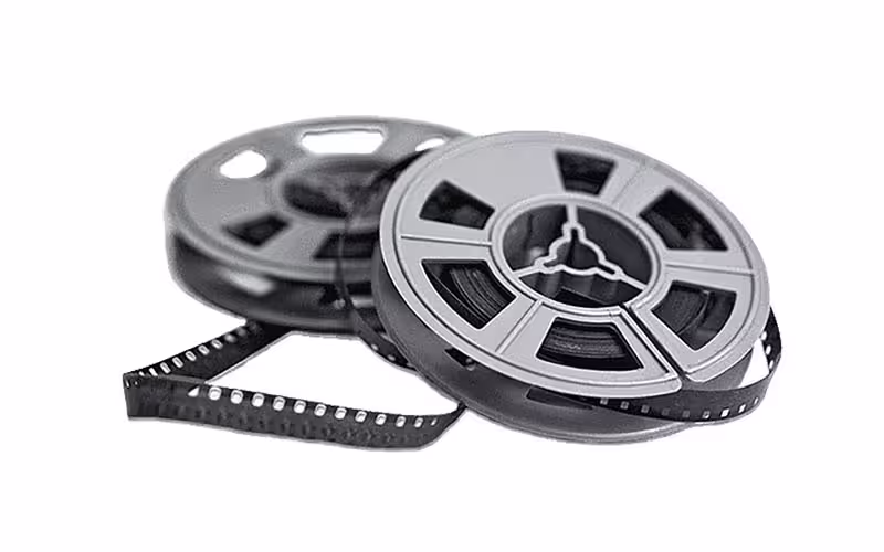 Digitalizzazione a Firenze, si convertono pellicole 8 e super 8 nei formati AVI, MP4, e nei supporti DVD 5, DVD 9