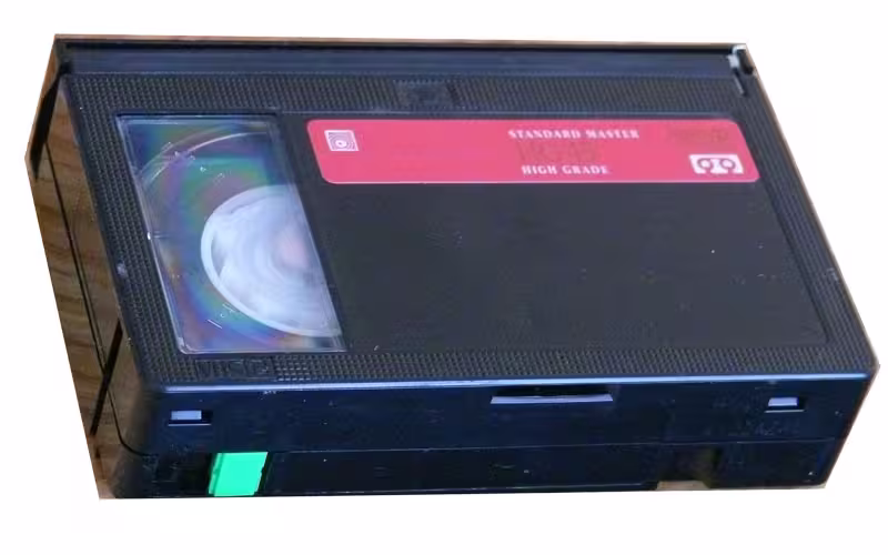 Digitalizzazione videocassette a Firenze, si convertono VHS-C nei formati AVI, MP4, e nei supporti DVD 5, DVD 9