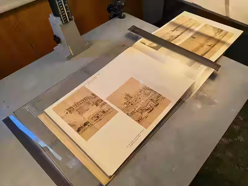 Postazione di scansione per la digitalizzazione archivi storici anche di libri antichi fuori formato.